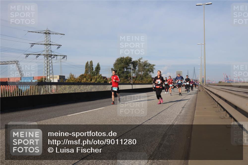03.10.2025 - Köhlbrandbrückenlauf Luisa Fischer http://msf.ph/oto/9011280 03.10.2025 10:53:40 Position 3  meine-sportfotos.de