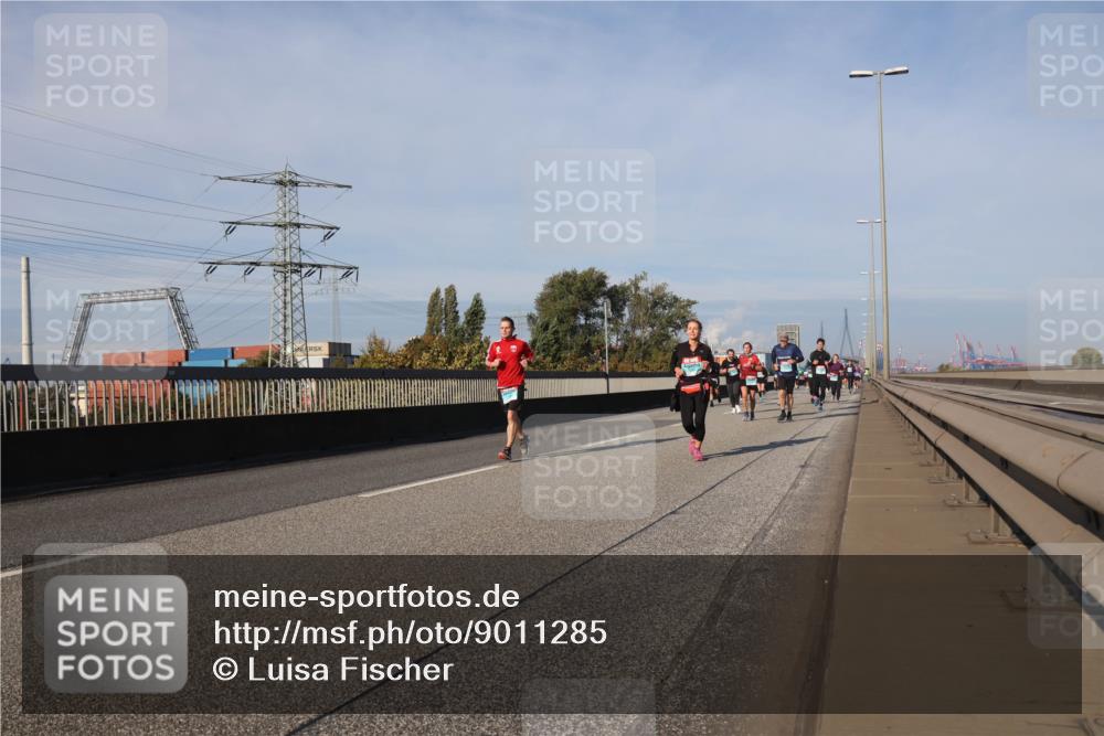 03.10.2025 - Köhlbrandbrückenlauf Luisa Fischer http://msf.ph/oto/9011285 03.10.2025 10:53:40 Position 3  meine-sportfotos.de