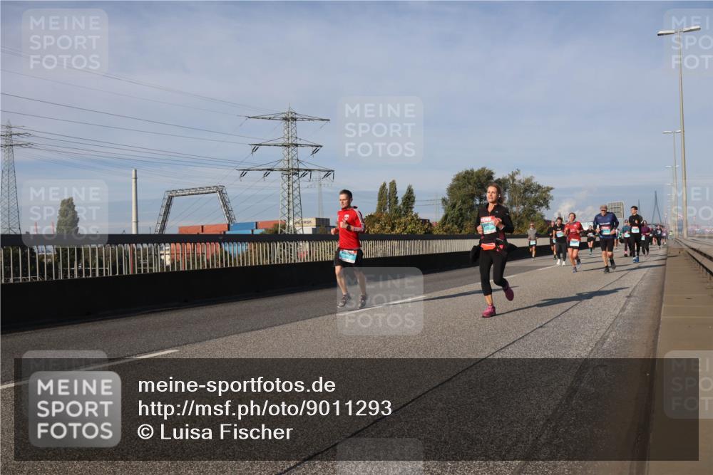 03.10.2025 - Köhlbrandbrückenlauf Luisa Fischer http://msf.ph/oto/9011293 03.10.2025 10:53:41 Position 3  meine-sportfotos.de