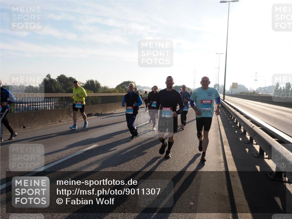 03.10.2025 - Köhlbrandbrückenlauf Fabian Wolf http://msf.ph/oto/9011307 03.10.2025 09:22:17 Position 3 3030 meine-sportfotos.de