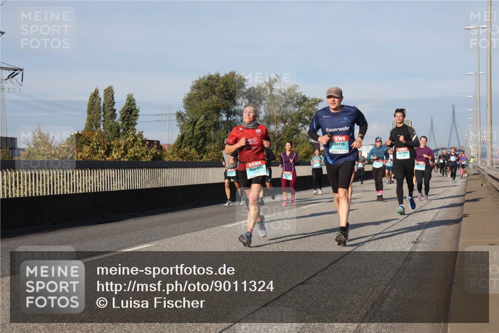 03.10.2025 - Köhlbrandbrückenlauf Luisa Fischer http://msf.ph/oto/9011324 03.10.2025 10:53:44 Position 3 1250 meine-sportfotos.de