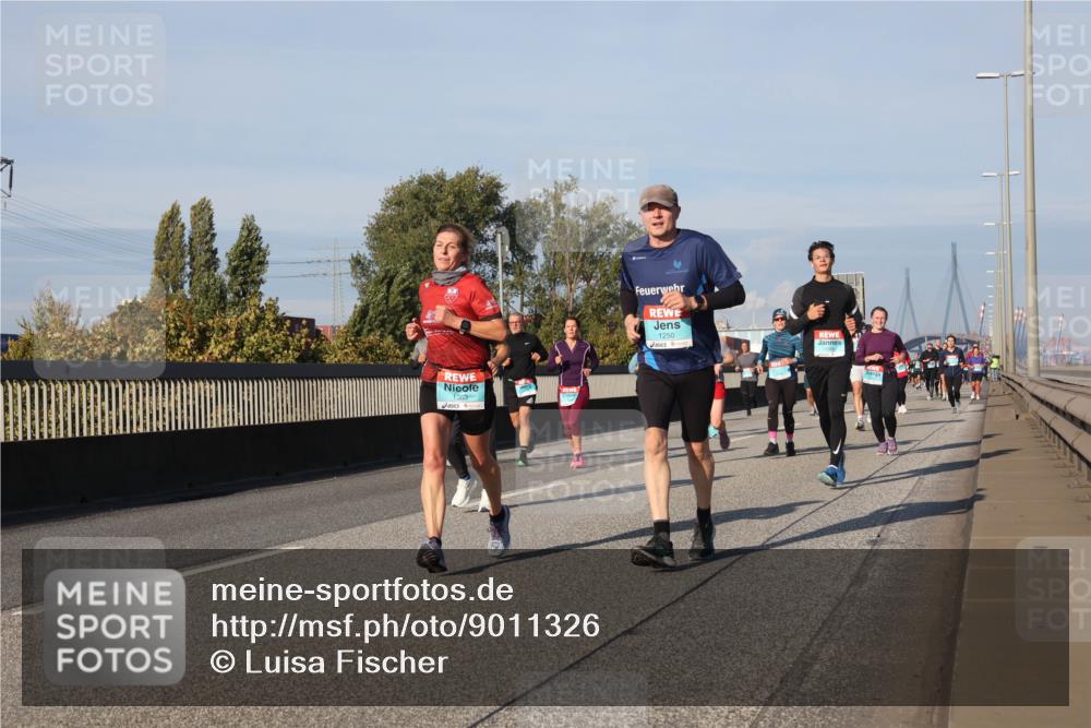 03.10.2025 - Köhlbrandbrückenlauf Luisa Fischer http://msf.ph/oto/9011326 03.10.2025 10:53:44 Position 3 1, 1363, 1250 meine-sportfotos.de