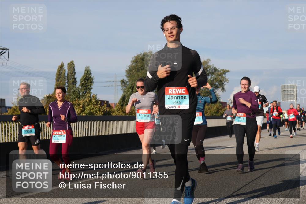 03.10.2025 - Köhlbrandbrückenlauf Luisa Fischer http://msf.ph/oto/9011355 03.10.2025 10:53:47 Position 3 3309, 2731, 1089 meine-sportfotos.de