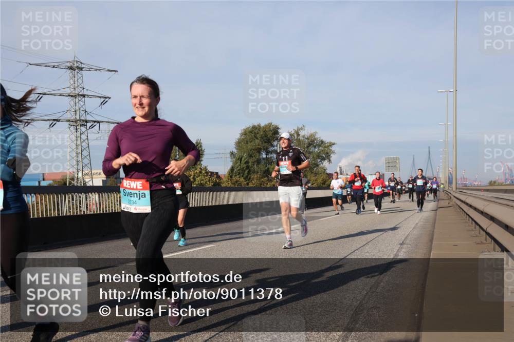 03.10.2025 - Köhlbrandbrückenlauf Luisa Fischer http://msf.ph/oto/9011378 03.10.2025 10:53:49 Position 3 2734 meine-sportfotos.de