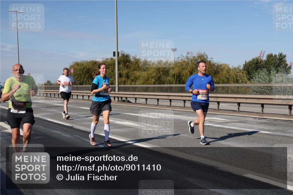03.10.2025 - Köhlbrandbrückenlauf Julia Fischer http://msf.ph/oto/9011410 03.10.2025 12:59:27 Position 3 6448 meine-sportfotos.de