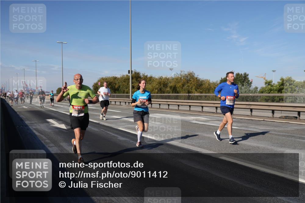 03.10.2025 - Köhlbrandbrückenlauf Julia Fischer http://msf.ph/oto/9011412 03.10.2025 12:59:28 Position 3  meine-sportfotos.de