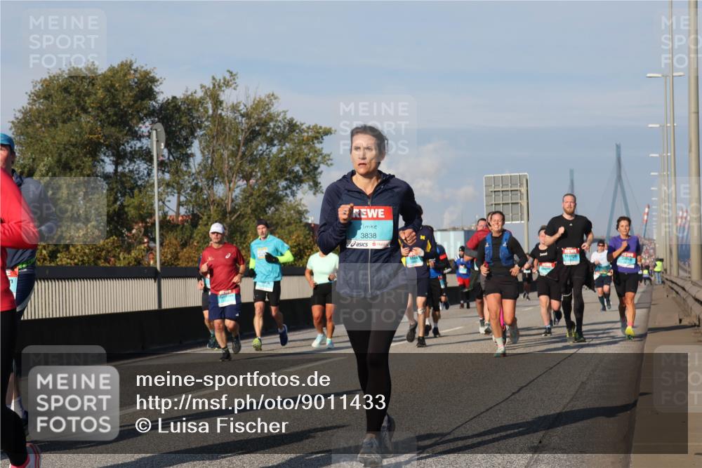 03.10.2025 - Köhlbrandbrückenlauf Luisa Fischer http://msf.ph/oto/9011433 03.10.2025 10:53:54 Position 3 3838 meine-sportfotos.de