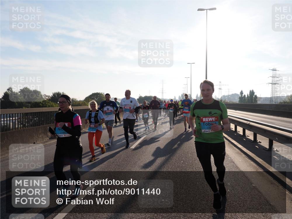 03.10.2025 - Köhlbrandbrückenlauf Fabian Wolf http://msf.ph/oto/9011440 03.10.2025 09:22:24 Position 3 2789, 24, 270 meine-sportfotos.de