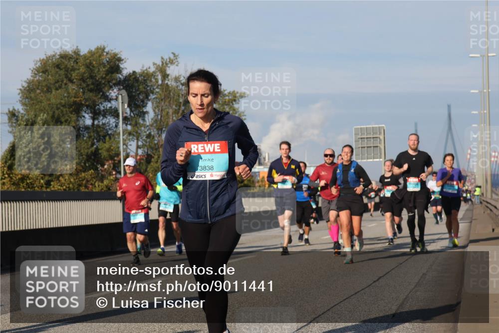 03.10.2025 - Köhlbrandbrückenlauf Luisa Fischer http://msf.ph/oto/9011441 03.10.2025 10:53:55 Position 3 3838 meine-sportfotos.de