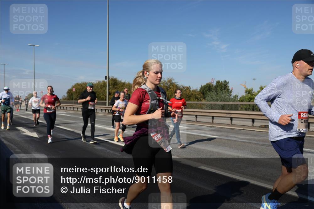 03.10.2025 - Köhlbrandbrückenlauf Julia Fischer http://msf.ph/oto/9011458 03.10.2025 12:59:41 Position 3 77 meine-sportfotos.de