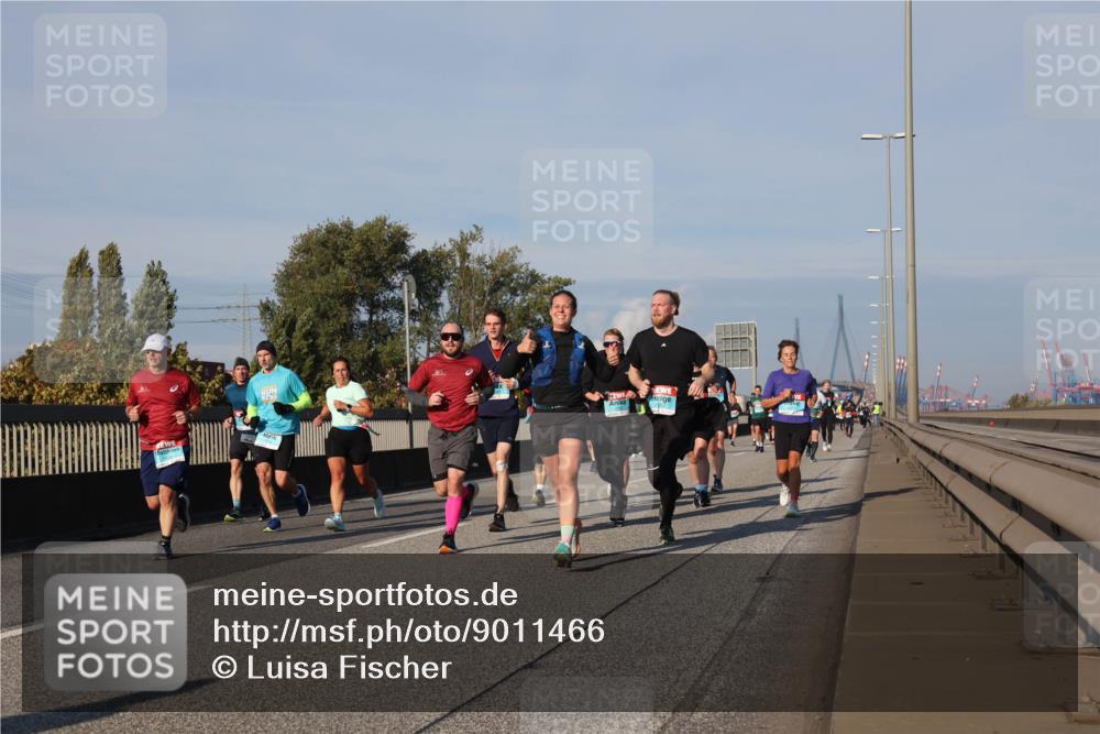 03.10.2025 - Köhlbrandbrückenlauf Luisa Fischer http://msf.ph/oto/9011466 03.10.2025 10:53:57 Position 3  meine-sportfotos.de