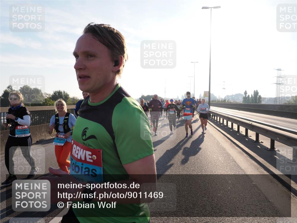 03.10.2025 - Köhlbrandbrückenlauf Fabian Wolf http://msf.ph/oto/9011469 03.10.2025 09:22:24 Position 3 1579, 3161, 1757 meine-sportfotos.de