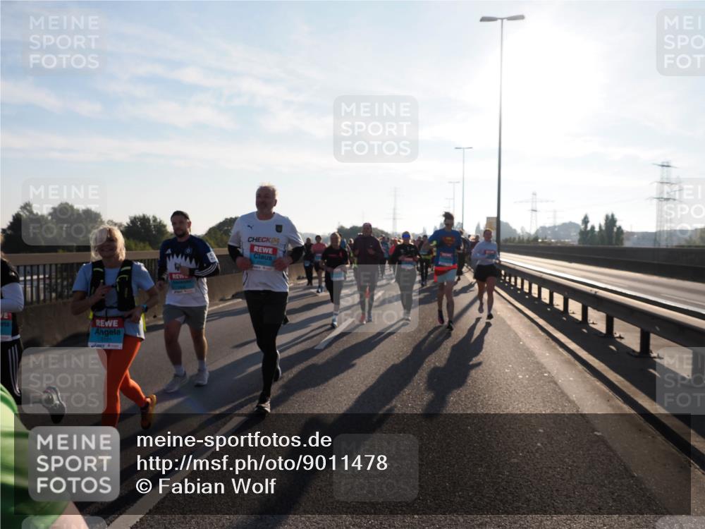 03.10.2025 - Köhlbrandbrückenlauf Fabian Wolf http://msf.ph/oto/9011478 03.10.2025 09:22:25 Position 3 3161, 24 meine-sportfotos.de