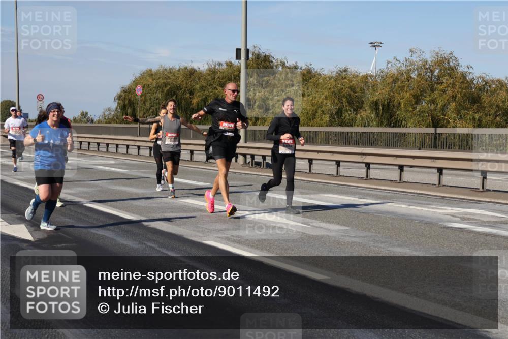 03.10.2025 - Köhlbrandbrückenlauf Julia Fischer http://msf.ph/oto/9011492 03.10.2025 12:59:50 Position 3  meine-sportfotos.de