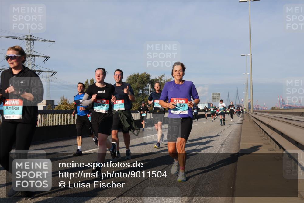 03.10.2025 - Köhlbrandbrückenlauf Luisa Fischer http://msf.ph/oto/9011504 03.10.2025 10:54:01 Position 3 1238, 1335, 2677 meine-sportfotos.de