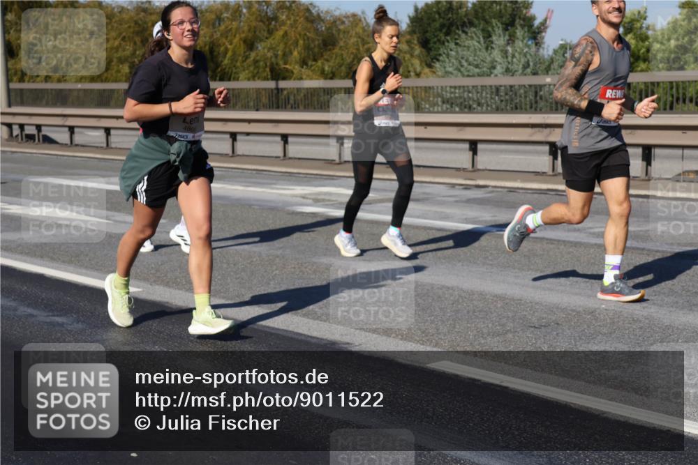 03.10.2025 - Köhlbrandbrückenlauf Julia Fischer http://msf.ph/oto/9011522 03.10.2025 12:59:53 Position 3 4805 meine-sportfotos.de