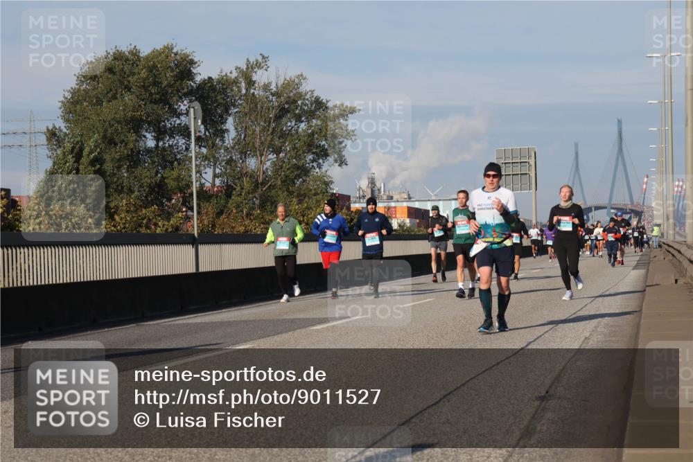 03.10.2025 - Köhlbrandbrückenlauf Luisa Fischer http://msf.ph/oto/9011527 03.10.2025 10:54:03 Position 3  meine-sportfotos.de