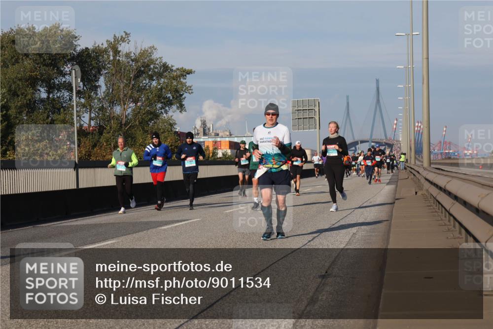 03.10.2025 - Köhlbrandbrückenlauf Luisa Fischer http://msf.ph/oto/9011534 03.10.2025 10:54:03 Position 3  meine-sportfotos.de