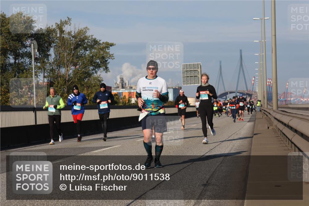 03.10.2025 - Köhlbrandbrückenlauf Luisa Fischer http://msf.ph/oto/9011538 03.10.2025 10:54:04 Position 3 1407 meine-sportfotos.de