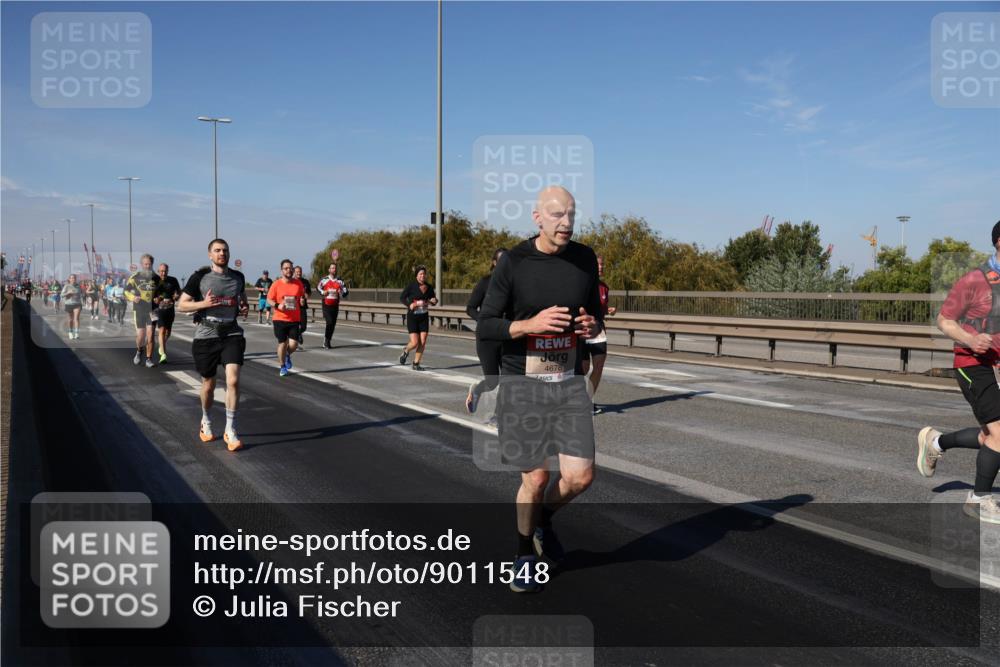03.10.2025 - Köhlbrandbrückenlauf Julia Fischer http://msf.ph/oto/9011548 03.10.2025 13:00:00 Position 3 4678 meine-sportfotos.de