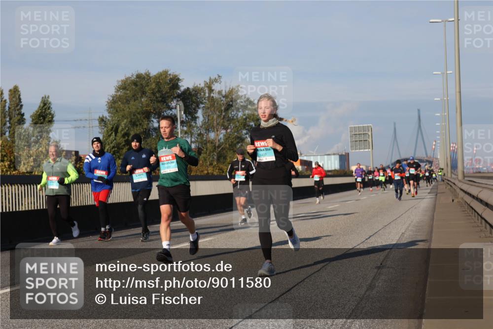 03.10.2025 - Köhlbrandbrückenlauf Luisa Fischer http://msf.ph/oto/9011580 03.10.2025 10:54:08 Position 3 1699, 1407 meine-sportfotos.de