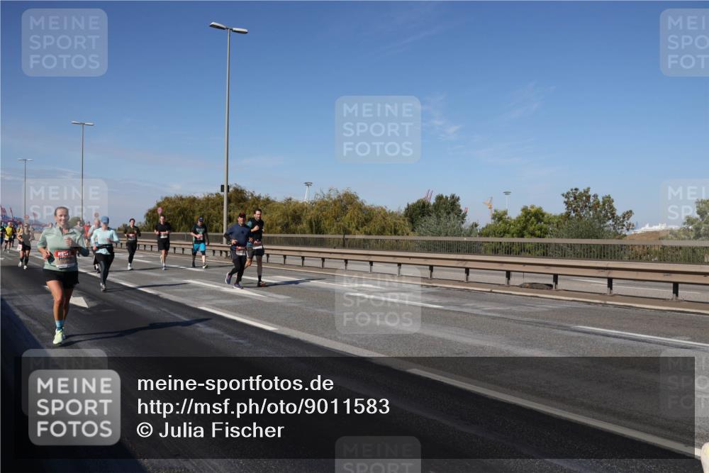 03.10.2025 - Köhlbrandbrückenlauf Julia Fischer http://msf.ph/oto/9011583 03.10.2025 13:00:06 Position 3  meine-sportfotos.de