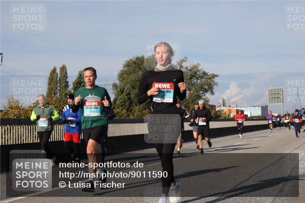 03.10.2025 - Köhlbrandbrückenlauf Luisa Fischer http://msf.ph/oto/9011590 03.10.2025 10:54:09 Position 3 1, 1699, 1407 meine-sportfotos.de