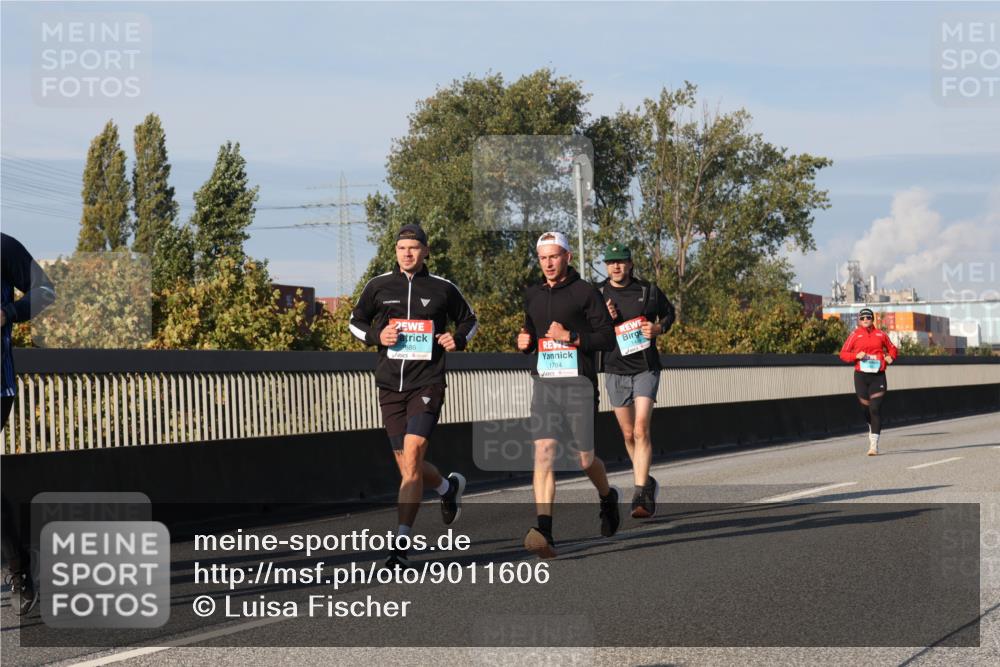 03.10.2025 - Köhlbrandbrückenlauf Luisa Fischer http://msf.ph/oto/9011606 03.10.2025 10:54:10 Position 3 886, 1764 meine-sportfotos.de