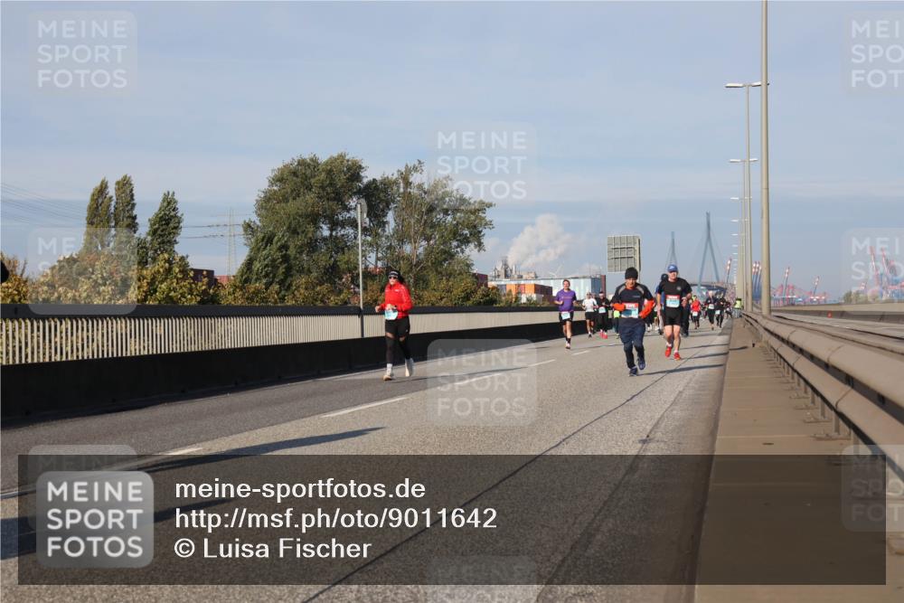 03.10.2025 - Köhlbrandbrückenlauf Luisa Fischer http://msf.ph/oto/9011642 03.10.2025 10:54:13 Position 3  meine-sportfotos.de