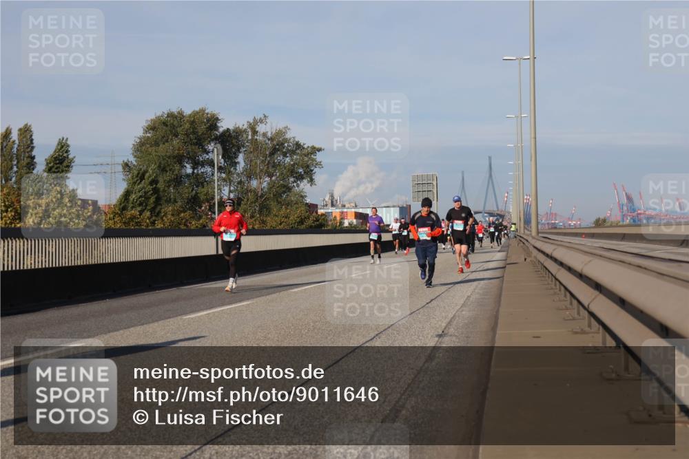 03.10.2025 - Köhlbrandbrückenlauf Luisa Fischer http://msf.ph/oto/9011646 03.10.2025 10:54:13 Position 3  meine-sportfotos.de