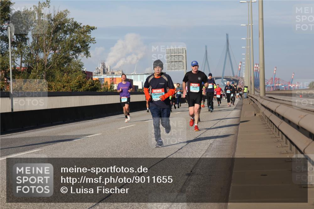 03.10.2025 - Köhlbrandbrückenlauf Luisa Fischer http://msf.ph/oto/9011655 03.10.2025 10:54:14 Position 3 1369 meine-sportfotos.de