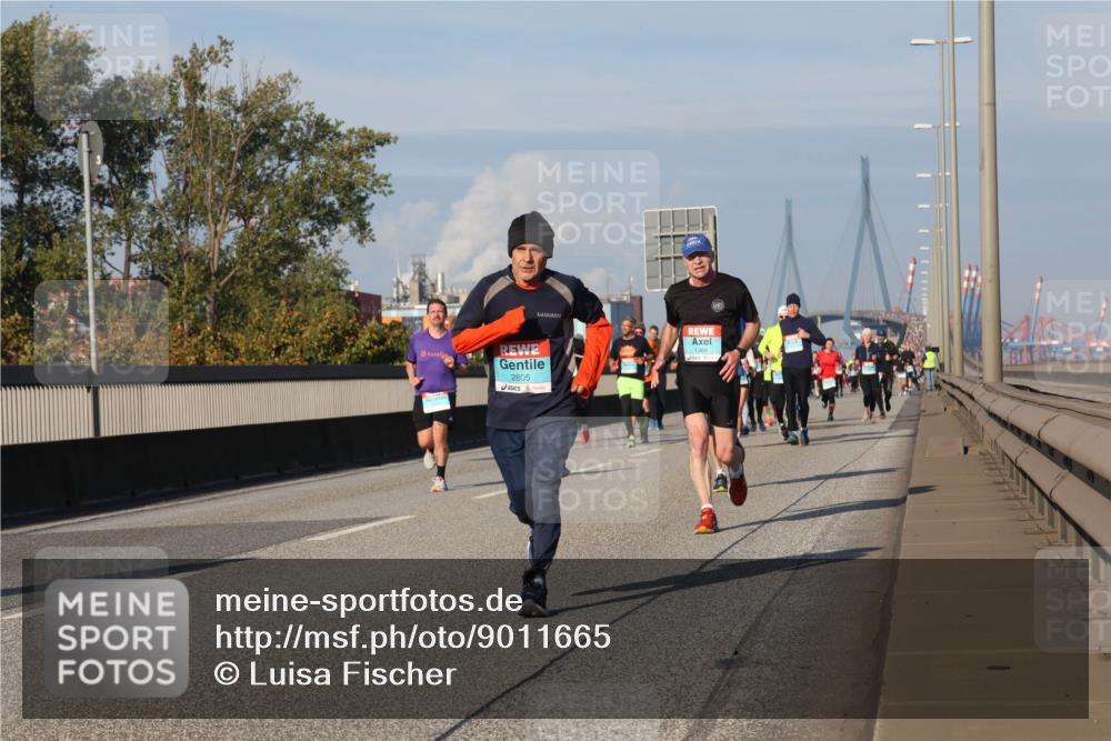 03.10.2025 - Köhlbrandbrückenlauf Luisa Fischer http://msf.ph/oto/9011665 03.10.2025 10:54:15 Position 3 2805, 1369 meine-sportfotos.de
