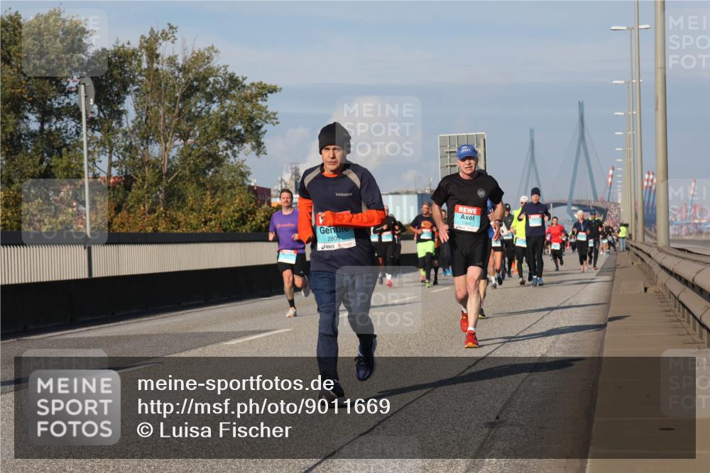 03.10.2025 - Köhlbrandbrückenlauf Luisa Fischer http://msf.ph/oto/9011669 03.10.2025 10:54:16 Position 3 2805, 1369 meine-sportfotos.de