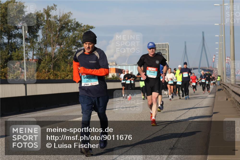 03.10.2025 - Köhlbrandbrückenlauf Luisa Fischer http://msf.ph/oto/9011676 03.10.2025 10:54:16 Position 3 2805, 1369 meine-sportfotos.de