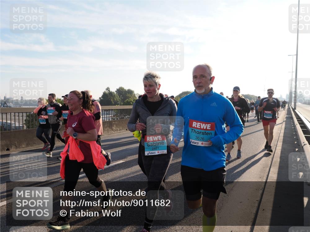 03.10.2025 - Köhlbrandbrückenlauf Fabian Wolf http://msf.ph/oto/9011682 03.10.2025 09:22:35 Position 3 2421, 3676 meine-sportfotos.de