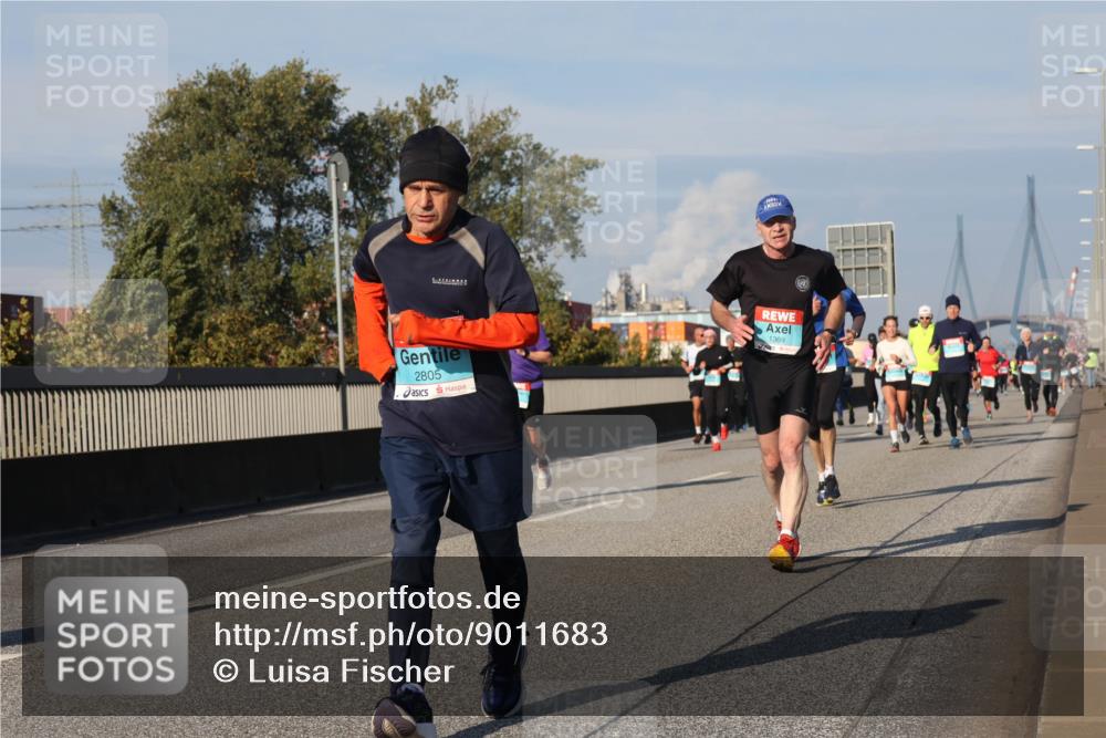 03.10.2025 - Köhlbrandbrückenlauf Luisa Fischer http://msf.ph/oto/9011683 03.10.2025 10:54:17 Position 3 2805, 1369 meine-sportfotos.de