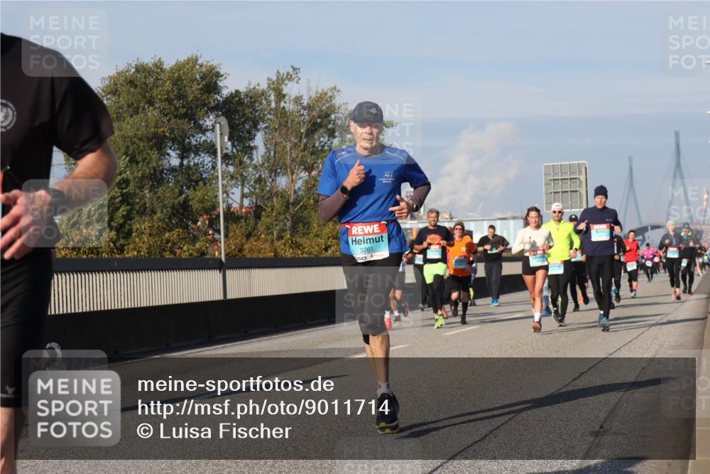 03.10.2025 - Köhlbrandbrückenlauf Luisa Fischer http://msf.ph/oto/9011714 03.10.2025 10:54:20 Position 3 3261 meine-sportfotos.de