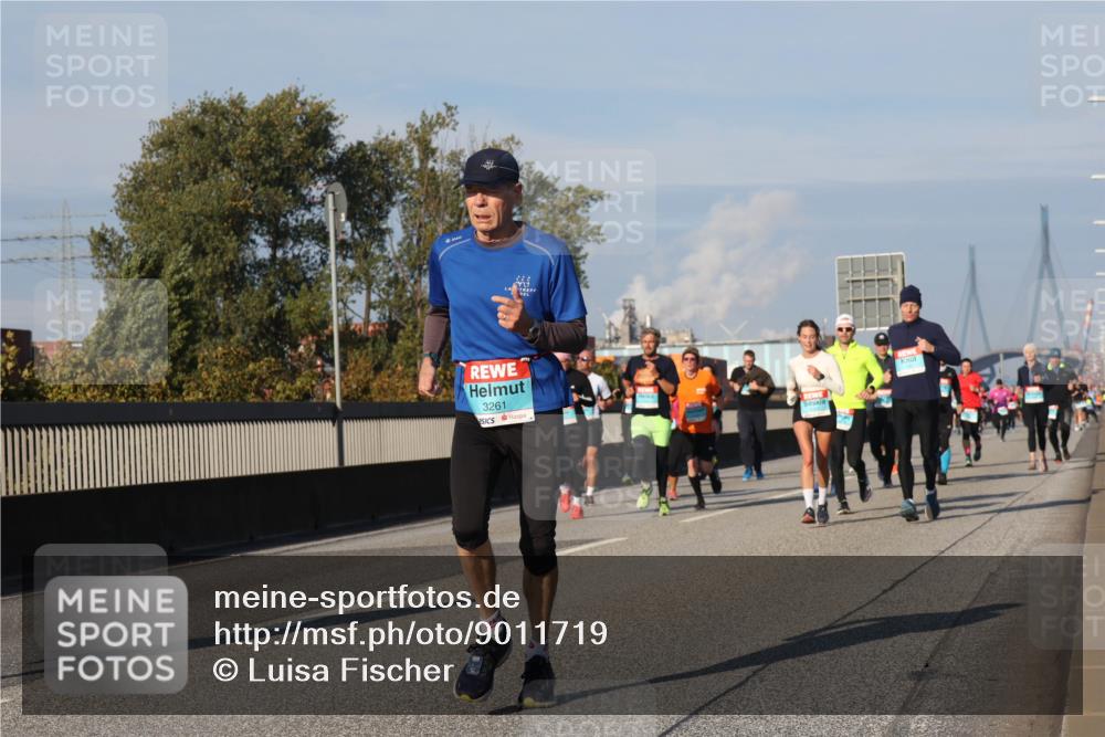 03.10.2025 - Köhlbrandbrückenlauf Luisa Fischer http://msf.ph/oto/9011719 03.10.2025 10:54:20 Position 3 3261 meine-sportfotos.de