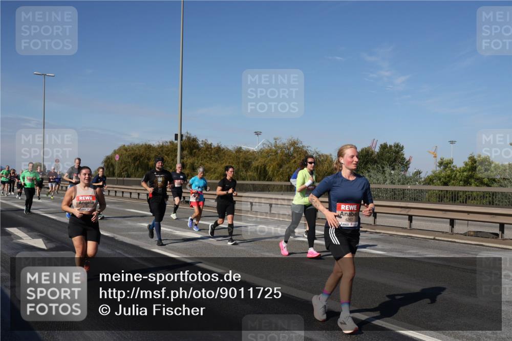 03.10.2025 - Köhlbrandbrückenlauf Julia Fischer http://msf.ph/oto/9011725 03.10.2025 13:00:34 Position 3 4267 meine-sportfotos.de