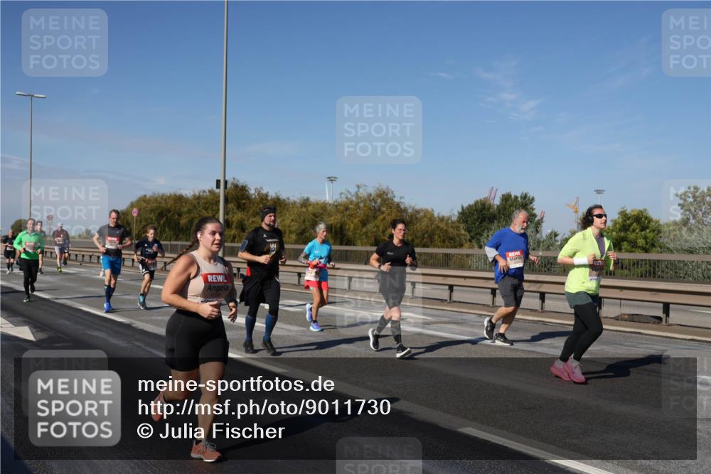 03.10.2025 - Köhlbrandbrückenlauf Julia Fischer http://msf.ph/oto/9011730 03.10.2025 13:00:35 Position 3  meine-sportfotos.de