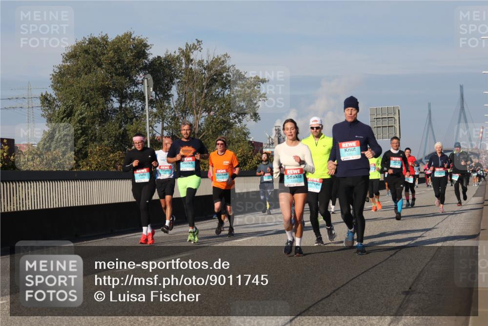 03.10.2025 - Köhlbrandbrückenlauf Luisa Fischer http://msf.ph/oto/9011745 03.10.2025 10:54:23 Position 3 1203, 1257 meine-sportfotos.de