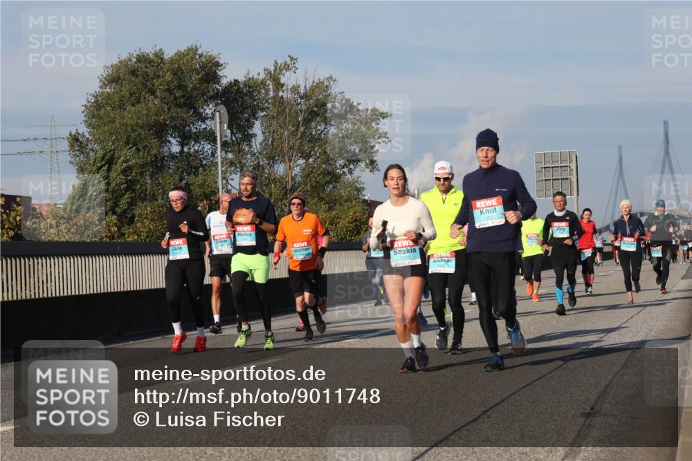 03.10.2025 - Köhlbrandbrückenlauf Luisa Fischer http://msf.ph/oto/9011748 03.10.2025 10:54:23 Position 3 1203, 2942, 1257 meine-sportfotos.de