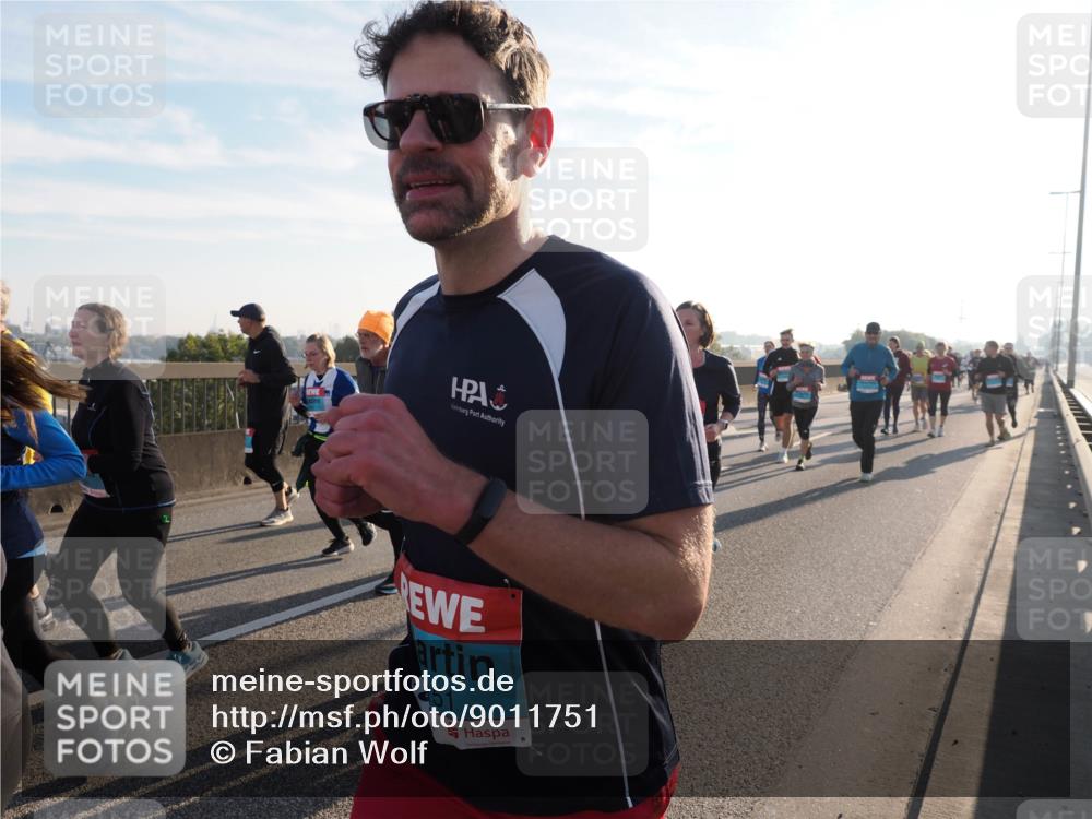 03.10.2025 - Köhlbrandbrückenlauf Fabian Wolf http://msf.ph/oto/9011751 03.10.2025 09:22:38 Position 3 51 meine-sportfotos.de