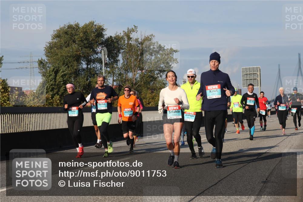 03.10.2025 - Köhlbrandbrückenlauf Luisa Fischer http://msf.ph/oto/9011753 03.10.2025 10:54:24 Position 3 1163, 1478, 1203, 2942, 1257 meine-sportfotos.de