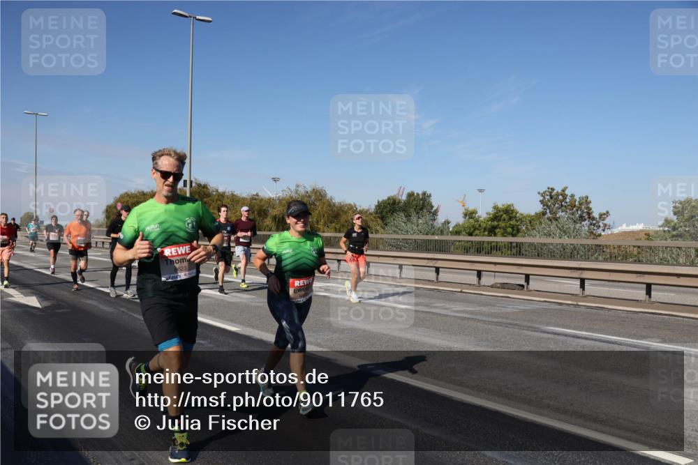 03.10.2025 - Köhlbrandbrückenlauf Julia Fischer http://msf.ph/oto/9011765 03.10.2025 13:00:41 Position 3 6623 meine-sportfotos.de