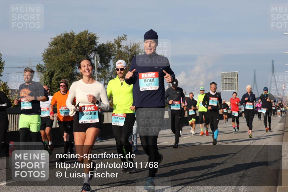 03.10.2025 - Köhlbrandbrückenlauf Luisa Fischer http://msf.ph/oto/9011768 03.10.2025 10:54:25 Position 3 1163, 1203, 2942, 1257 meine-sportfotos.de