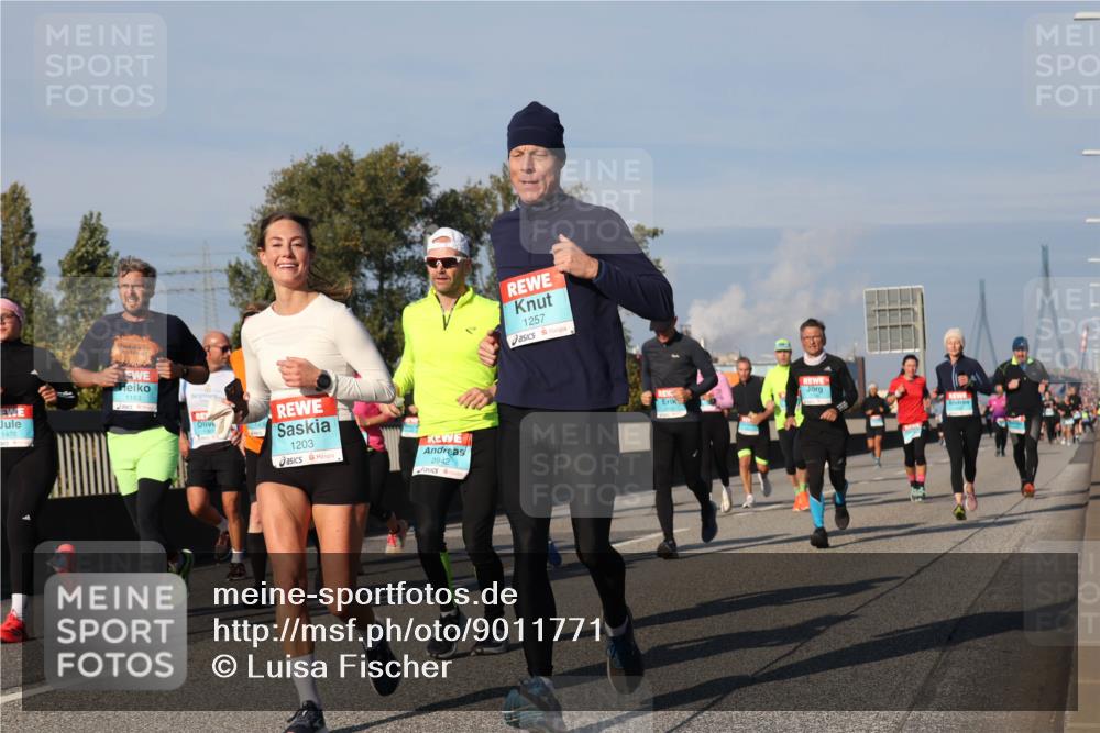 03.10.2025 - Köhlbrandbrückenlauf Luisa Fischer http://msf.ph/oto/9011771 03.10.2025 10:54:25 Position 3 1478, 1163, 1203, 2942, 1257 meine-sportfotos.de