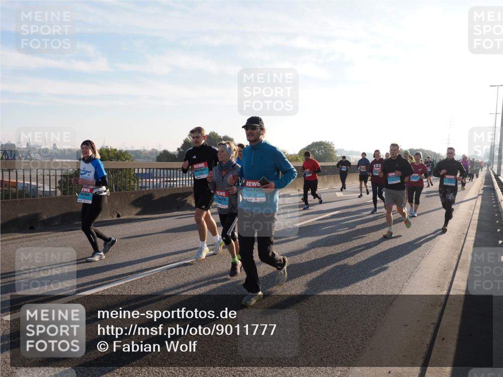 03.10.2025 - Köhlbrandbrückenlauf Fabian Wolf http://msf.ph/oto/9011777 03.10.2025 09:22:40 Position 3 2111 meine-sportfotos.de
