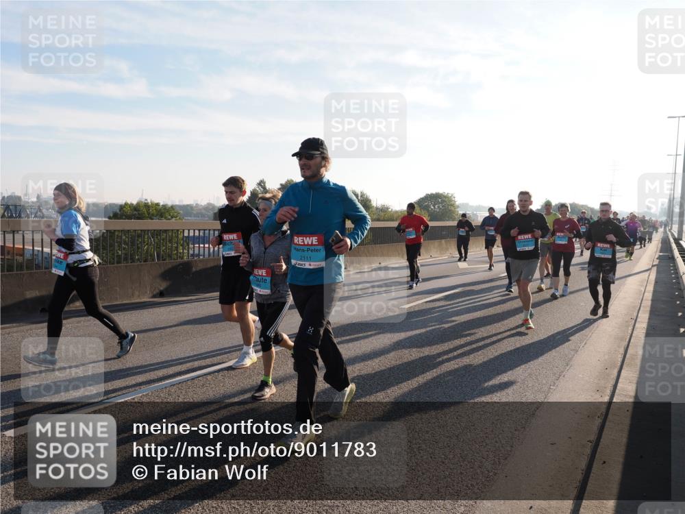 03.10.2025 - Köhlbrandbrückenlauf Fabian Wolf http://msf.ph/oto/9011783 03.10.2025 09:22:40 Position 3 2111 meine-sportfotos.de