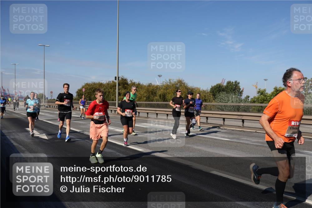 03.10.2025 - Köhlbrandbrückenlauf Julia Fischer http://msf.ph/oto/9011785 03.10.2025 13:00:45 Position 3 5525 meine-sportfotos.de